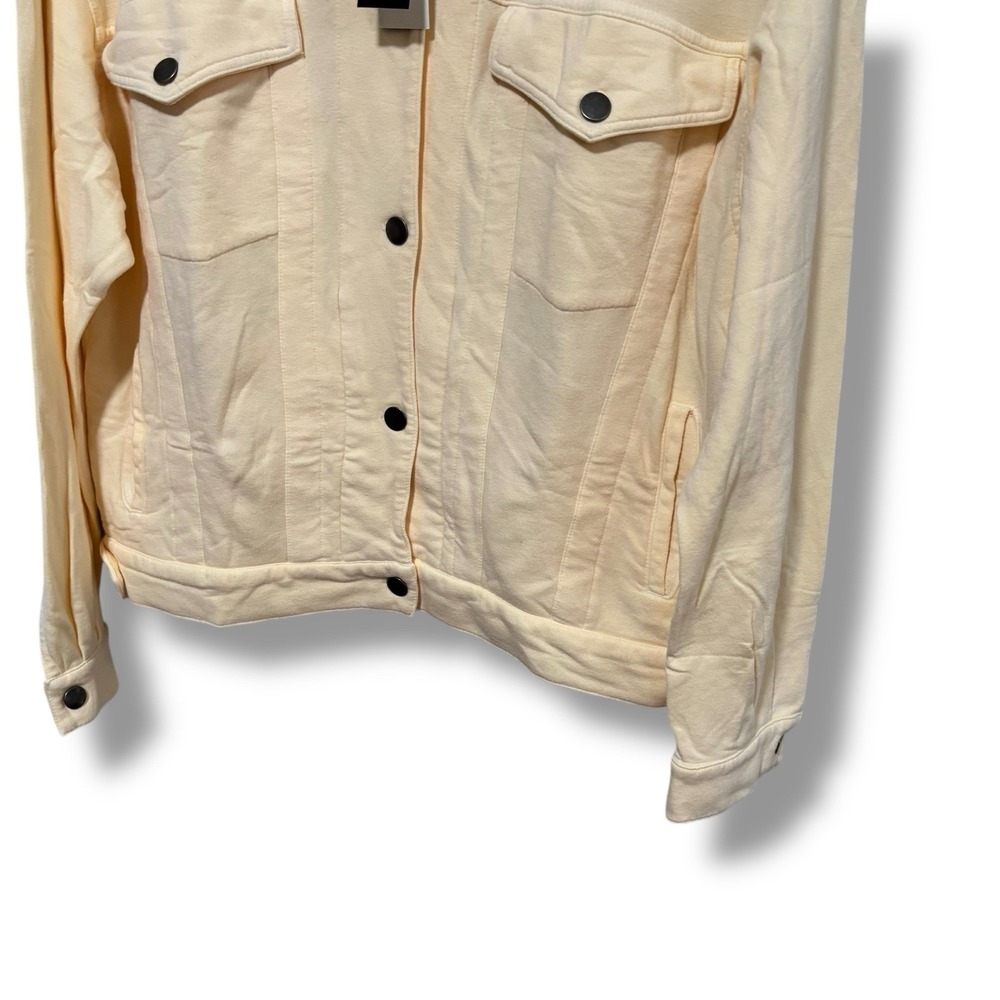 NWT Monrow Women's Supersoft Denim Style Buttercream Jacket‎ Size Large 23 x 23 - Picture 3 of 7